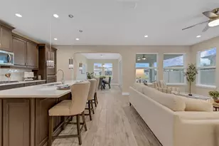 28883 Revaro Ln, Wesley Chapel, FL 33543 - Photo 17