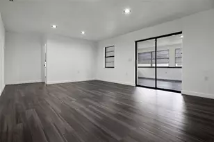 1070 Jasmine St, Eustis, FL 32726 - Photo 11