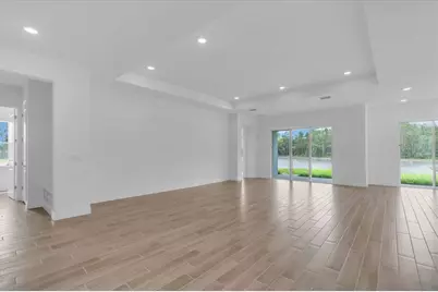 2302 Lone Tree Bend, Zephyrhills, FL 33541 - Photo 5