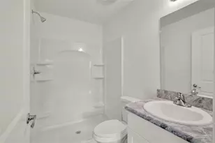 40091 Oakridge Dr, Lady Lake, FL 32159 - Photo 13