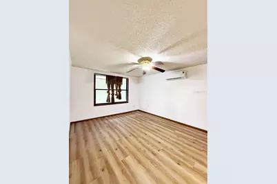 33248 Ridge Manor Boulevard, Dade City, FL 33523 - Photo 5