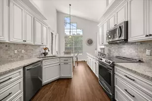 9285 Wickham Way, Orlando, FL 32836 - Photo 11