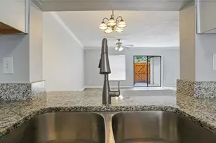 6294 River Run Pl, Orlando, FL 32807 - Photo 11