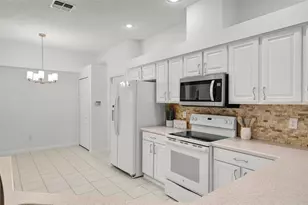 1223 Vickers Lake Dr, Ocoee, FL 34761 - Photo 15