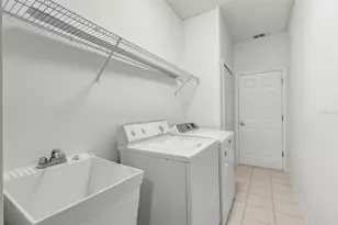 1223 Vickers Lake Dr, Ocoee, FL 34761 - Photo 39