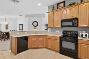 8360 Quimby Cir, Davenport, FL 33896 - Photo 9