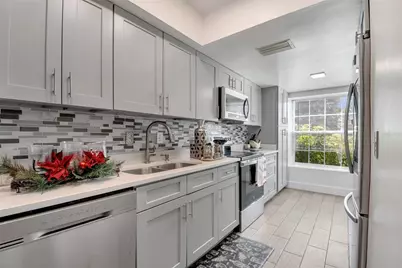 2950 Silver Ridge Drive, Orlando, FL 32818 - Photo 7