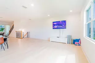 9913 Key Haven Rd, Seminole, FL 33777 - Photo 21