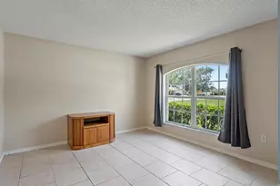 975 Avis Ln, Deltona, FL 32738 - Photo 5