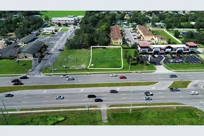 10207 E Colonial Drive, Orlando, FL 32817 - Photo 9