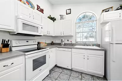 131 S Roma Way, Kissimmee, FL 34746 - Photo 17