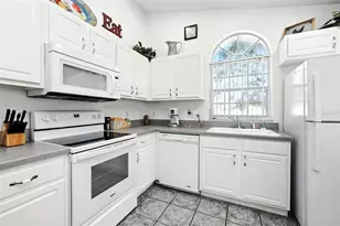 131 S Roma Way, Kissimmee, FL 34746 - Photo 17