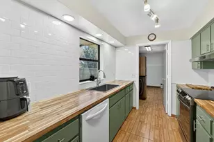 325 Charles Ave, Orange City, FL 32763 - Photo 11