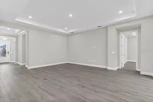 949 Tassleflower Trl, Saint Cloud, FL 34771 - Photo 9