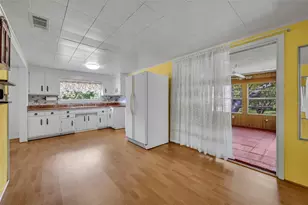 114 Fruitwood Ave, Eustis, FL 32726 - Photo 3