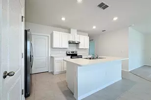 2692 Reddish Egret Bnd, Harmony, FL 34773 - Photo 9