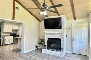 18 E Bay Ave, Yalaha, FL 34797 - Photo 9