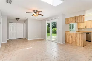 25 Fillmore Ln, Palm Coast, FL 32137 - Photo 11