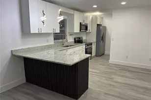 632 Paradise Island Way, Haines City, FL 33844 - Photo 3