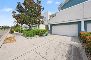 139 Athenian Way, Tarpon Springs, FL 34689 - Photo 3
