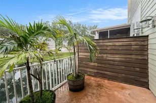 139 Athenian Way, Tarpon Springs, FL 34689 - Photo 25