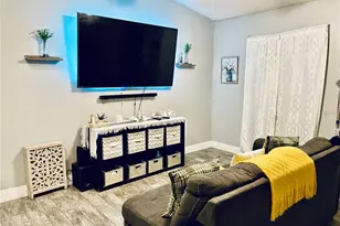 1795 Orange View Ct, Kissimmee, FL 34746 - Photo 5