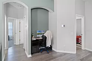 12829 Kings Lake Dr, Gibsonton, FL 33534 - Photo 11