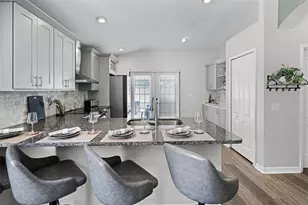 12829 Kings Lake Dr, Gibsonton, FL 33534 - Photo 7