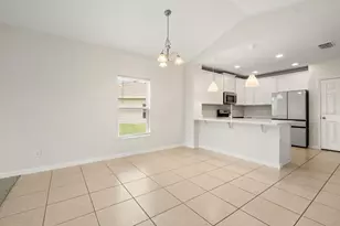 204 Sangmon Ct, Groveland, FL 34736 - Photo 3