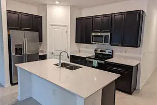 292 Pineywoods St, Saint Cloud, FL 34772 - Photo 3