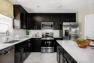 2011 Myrtle Pine St, Kissimmee, FL 34746 - Photo 5