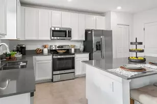 120 Adventure Ave, Davenport, FL 33837 - Photo 5