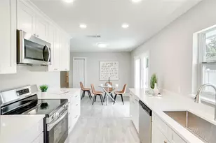 1900 W Orange St, Kissimmee, FL 34741 - Photo 17