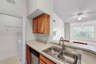 13025 Mulberry Park Dr, Orlando, FL 32821 - Photo 11