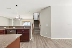 1762 Mira Lago Cir, Ruskin, FL 33570 - Photo 25