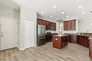 1762 Mira Lago Cir, Ruskin, FL 33570 - Photo 23