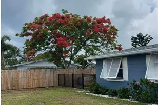 832 E 4th St, Englewood, FL 34223 - Photo 3