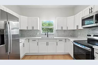 7806 N Van Dyke Place, Tampa, FL 33604 - Photo 11