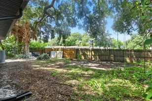 7806 N Van Dyke Pl, Tampa, FL 33604 - Photo 29
