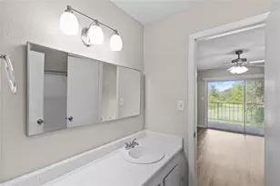 3900 Coronation Ct, Orlando, FL 32839 - Photo 21