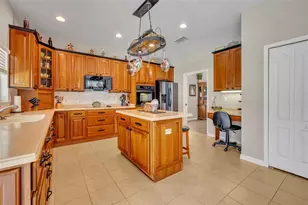 9809 Osprey Landing Dr, Orlando, FL 32832 - Photo 5