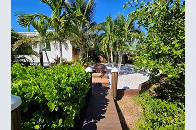 2408 Nassau Street, Sarasota, FL 34231 - Photo 3