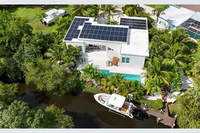 2408 Nassau Street, Sarasota, FL 34231 - Photo 49