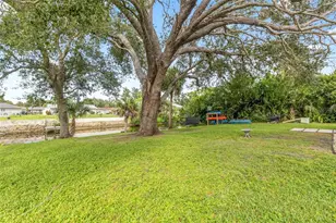 2586 Auburn Blvd, Port Charlotte, FL 33948 - Photo 29