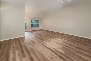 9028 Village Green Blvd, Clermont, FL 34711 - Photo 17