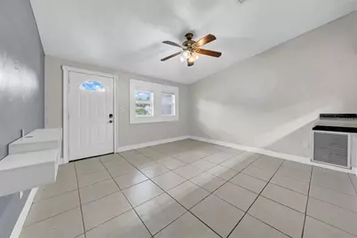 1352 Foxwood Drive, Lutz, FL 33549 - Photo 5