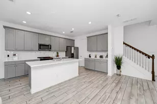 652 Benoi Dr, Davenport, FL 33896 - Photo 13