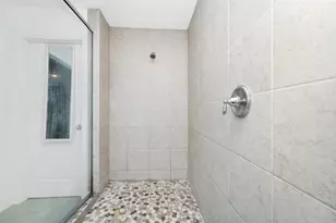 652 Benoi Dr, Davenport, FL 33896 - Photo 25