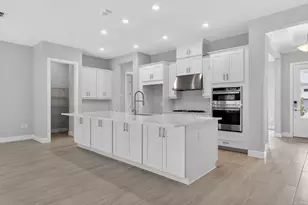 955 Tassleflower Trl, Saint Cloud, FL 34771 - Photo 5