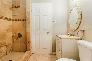 2326 E 111th Ave, Tampa, FL 33612 - Photo 15